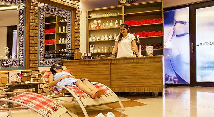 Azmakhan Ξενοδοχείο